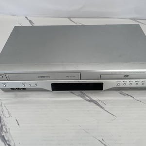 Toshiba VCR DVD combo player Vhs video cassette recorder - no remote - tested - SD-V393U2- Vintage retro