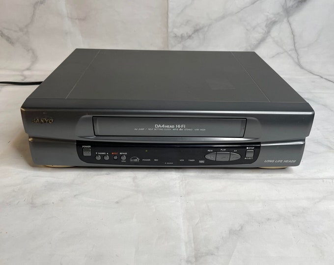 Sanyo VCR Video Cassette Recorder VHS Player No Remote VHRH529 Tested