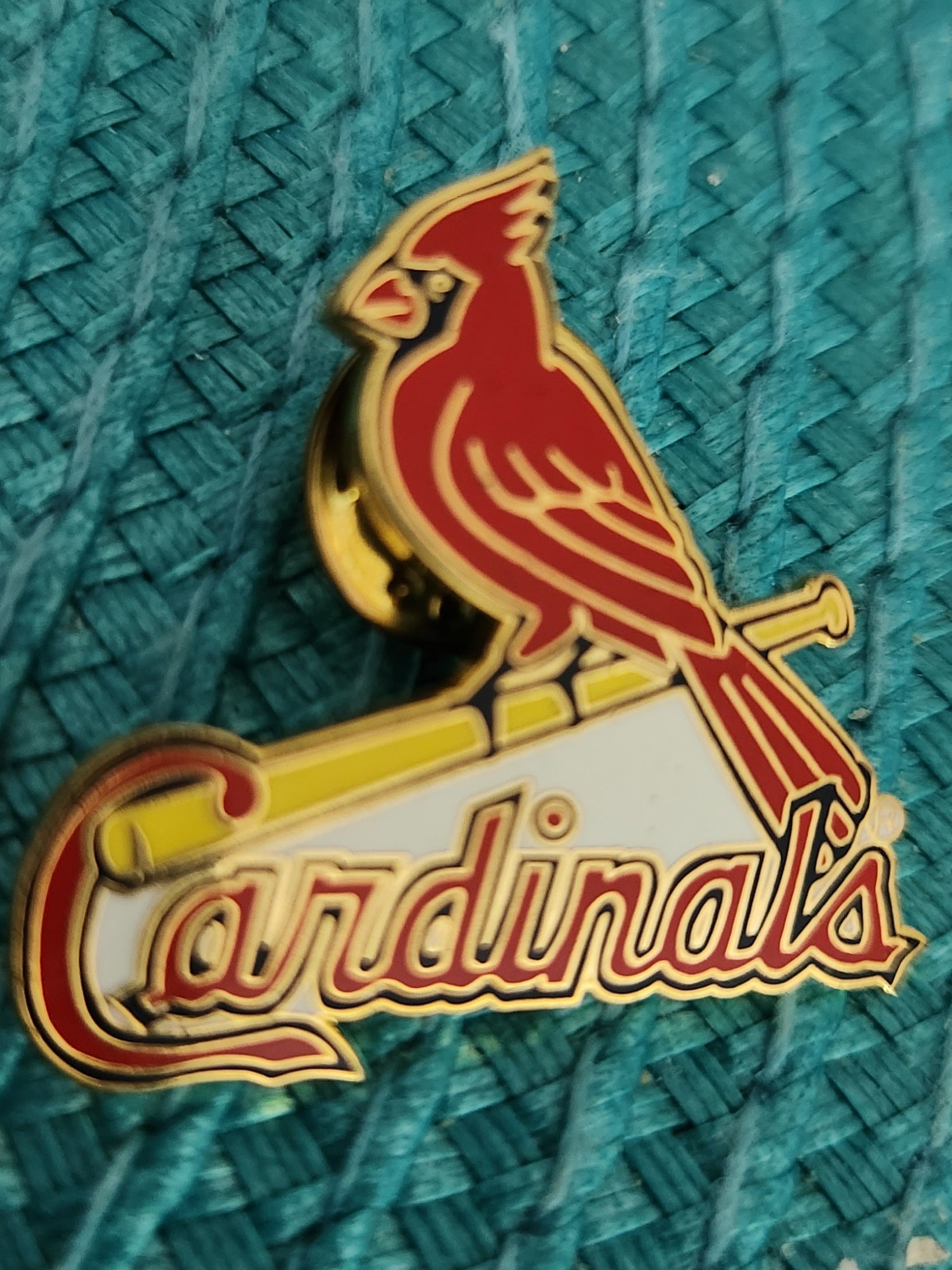 St. Louis Cardinals Keychain Baseball St. Patrick's Day CO - Sports Fan Shop