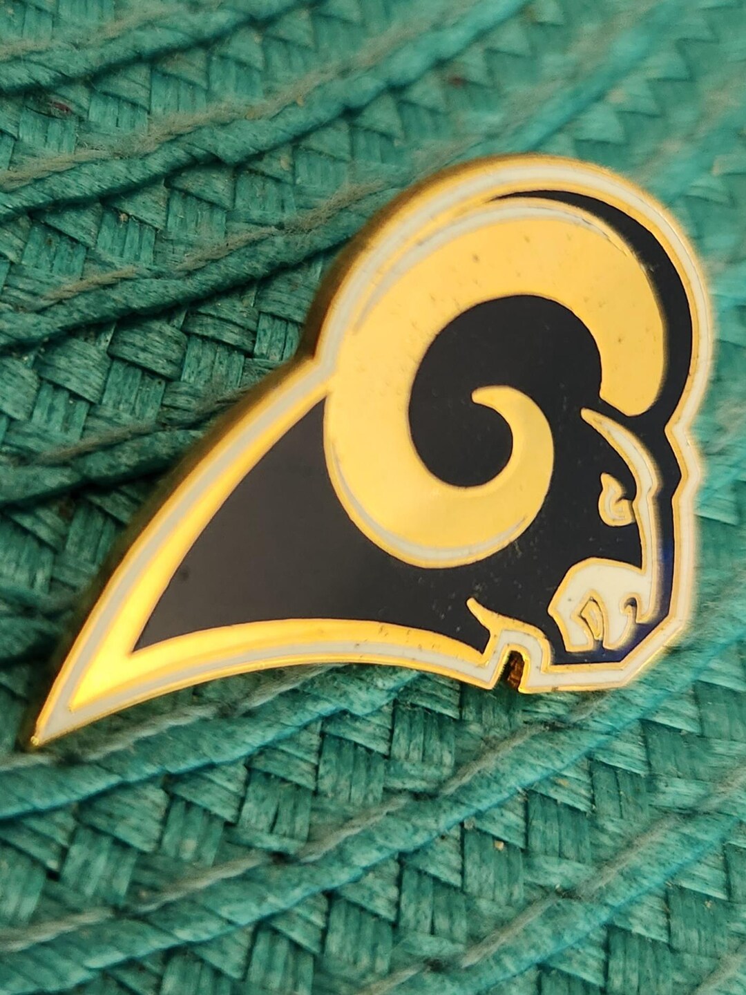LA Rams Lapel Pin - Etsy