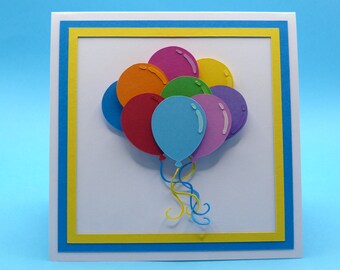 Biglietto di auguri di buon compleanno fatto a mano con quilling: disegno di palloncini - Italia