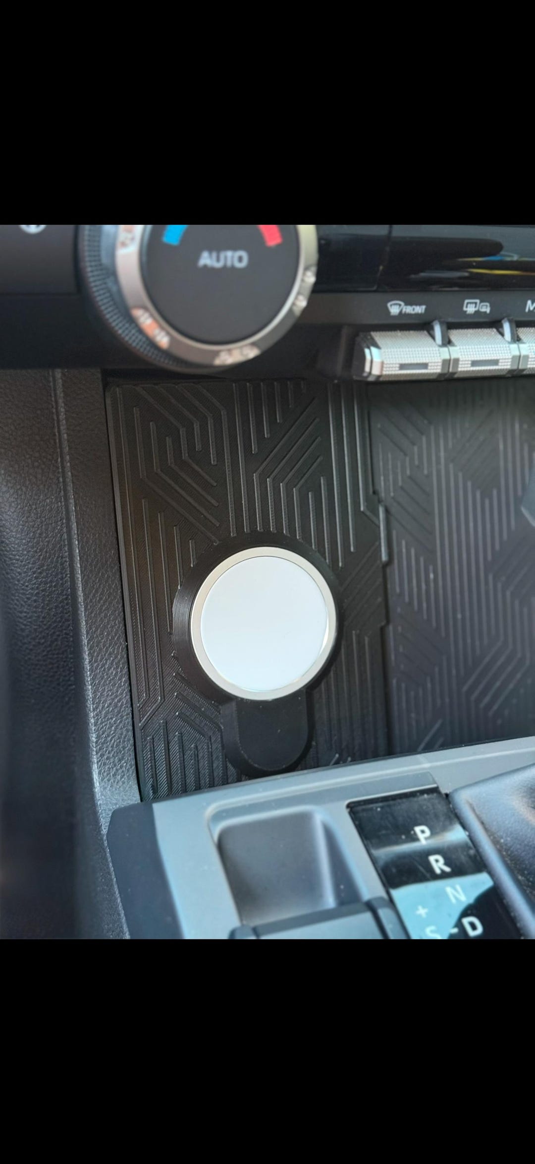 Toyota Tacoma 4th Gen Magsafe-compatible Wireless Charging Stand