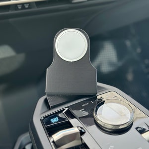 BMW iX MagSafe-Compatible Wireless Charging Stand Driver-Facing image 2