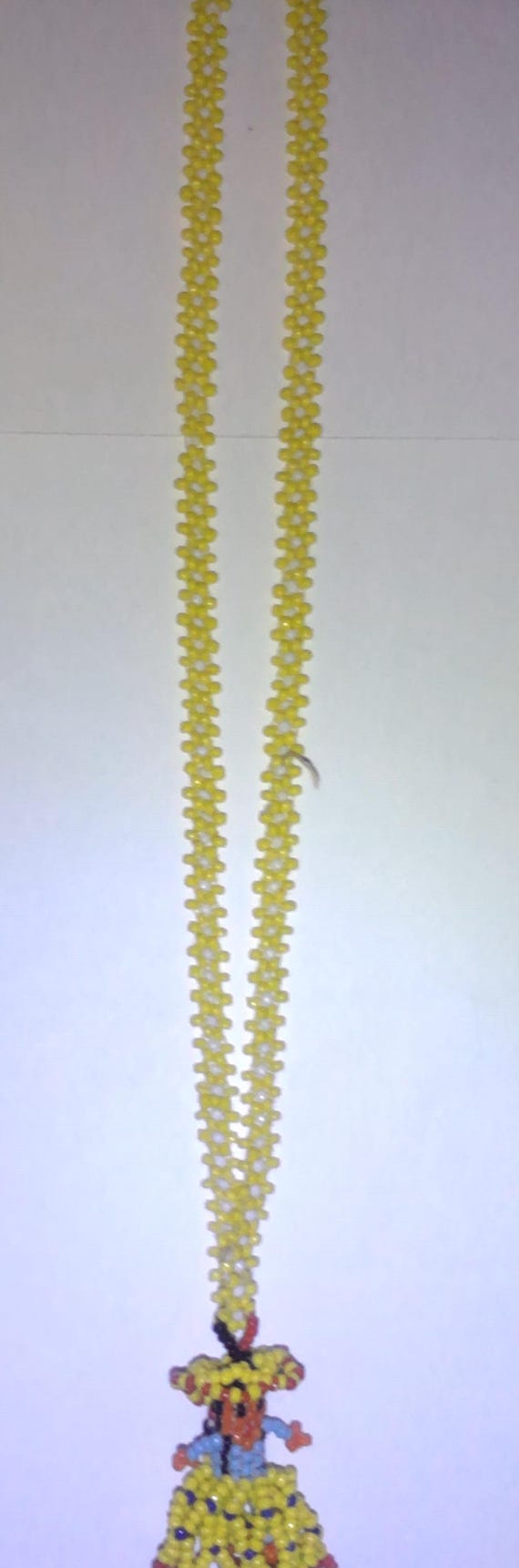 Native American seed bead necklace View 3