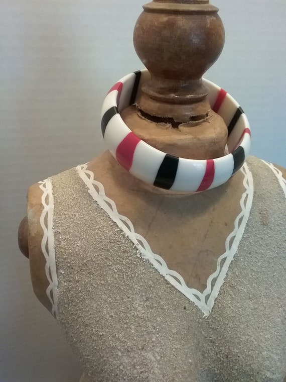 Bangle,  lucite, striped, red, white and black