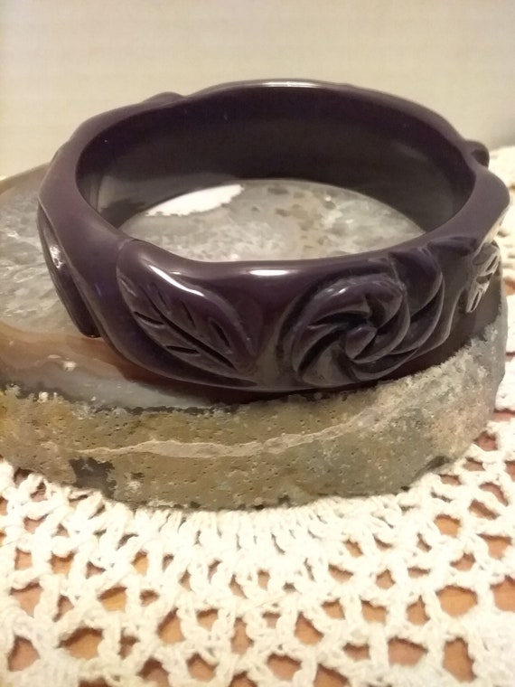 Purple bakelite roses and leaves bangle bracelet