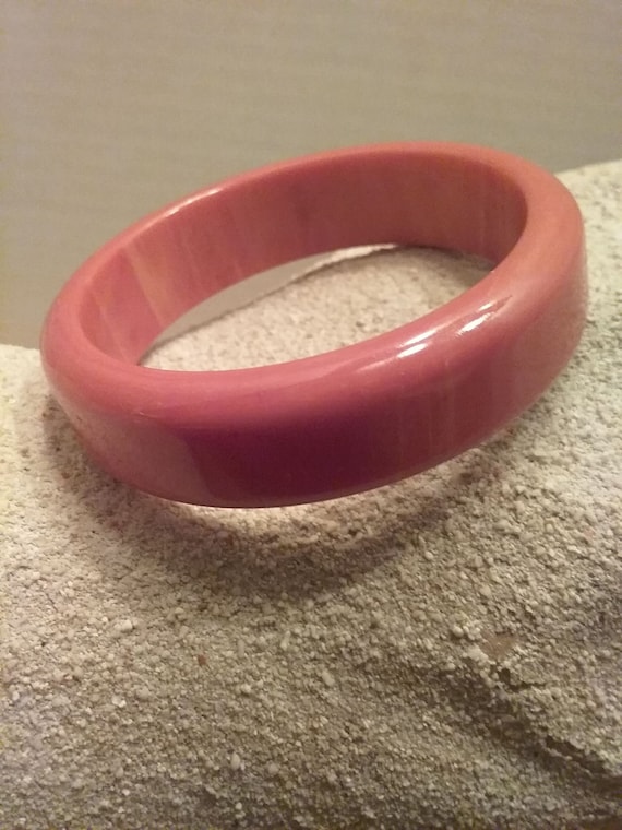 Bakelite marbled bangle