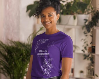 Camiseta unisex de manga corta: suave y cómoda, con estampado floral.