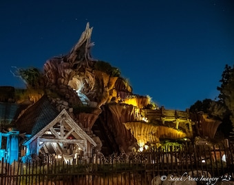Splash Mountain de Disneyland de noche