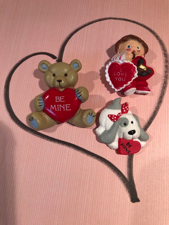 Vintage Valentines Day pins - image 1