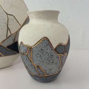 Vintage Mesa Pottery Vase; small vase with 24K Gold Detailing; Southwest, neutral, nature-inspired motifs; Made in Canada