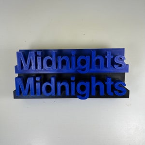 Taylor &quot;Midnights-&quot; CD - Schreibtisch/Regalhalterung