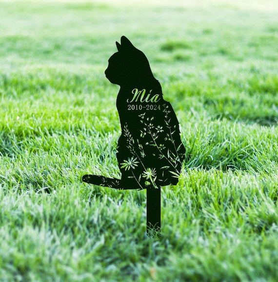 Personalized Cat Memorial Stake, Custom Cat Breed Sign, Pet Memorial Gift, Pet Loss Gift, Remembrance Stake, Cat Burial Stake, Garden Decor