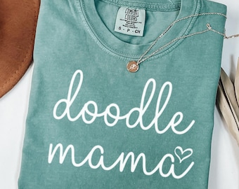 Maglietta Doodle Mama con cuore, maglietta Doodle, maglietta Doodle Mama, maglietta carina per Doodle Mama, maglietta a cuore per Doodle Mama, regalo carino per Doodle Mom
