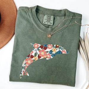 Comfort Colors Floral Dolphin Shirt, Dolphin Lover Shirt, Cute Dolphin Shirt, Animal Lover Shirt, Floral Dolphin T-Shirt, Dolphin Shirts