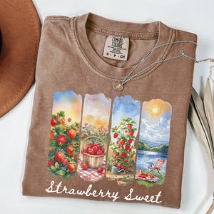Cute Strawberry Tshirt, Strawberry Cottagecore Shirt for Women,Strawberry Shirt,Strawberry Lover Gift,Fruit Shirt,Strawberry Aesthetic Shirt