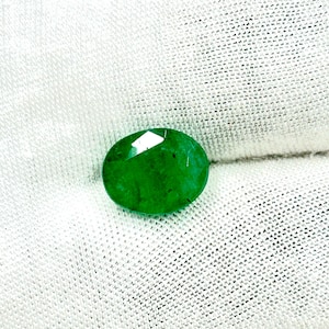 Zambian Emerald Oval Cut Shape Gemstone: Rich Green Colour , AAA+ Quality, 3.80 Carat Weight |