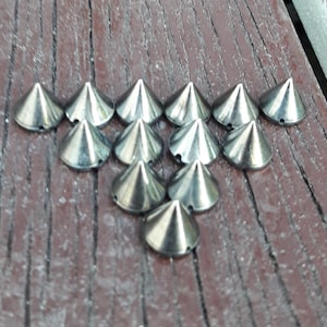 100 Pieces Acrylic Black color cone spikes,Spike Beads,Plastic spikes, Black Plastic Studs,Jewelry Making Supplie !