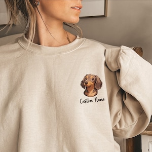Dachshund Custom Sweatshirt dog mom Personalized Sweatshirt, Gift for dog mom, Doxie Mom Sweatshirt with Dogs name, Dachshund Mom shirt