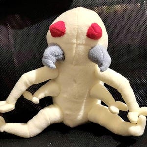 Lethal company Maneater plush toy 30 cm