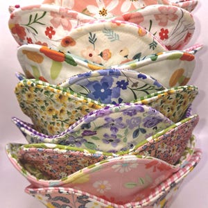 Quilted Cotton Bowl Cozy, Floral Kitchen Bowl Warmer, Microwave Safe, Reversible, Hot & Cold, Christmas Gift, Mother's Day, Housewarming