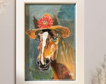 Lámina artística: Caballo con sombrero de flores en marco blanco