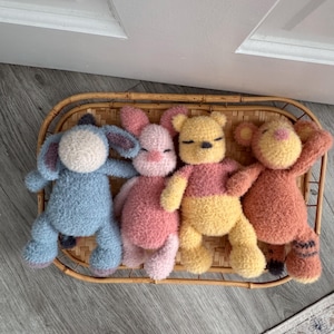 Crochet Fuzzy inspiriert Winnie the Pooh, Tigger, Eeyore, Piglet Plüsch handgefertigt mit gewichteten Pellets