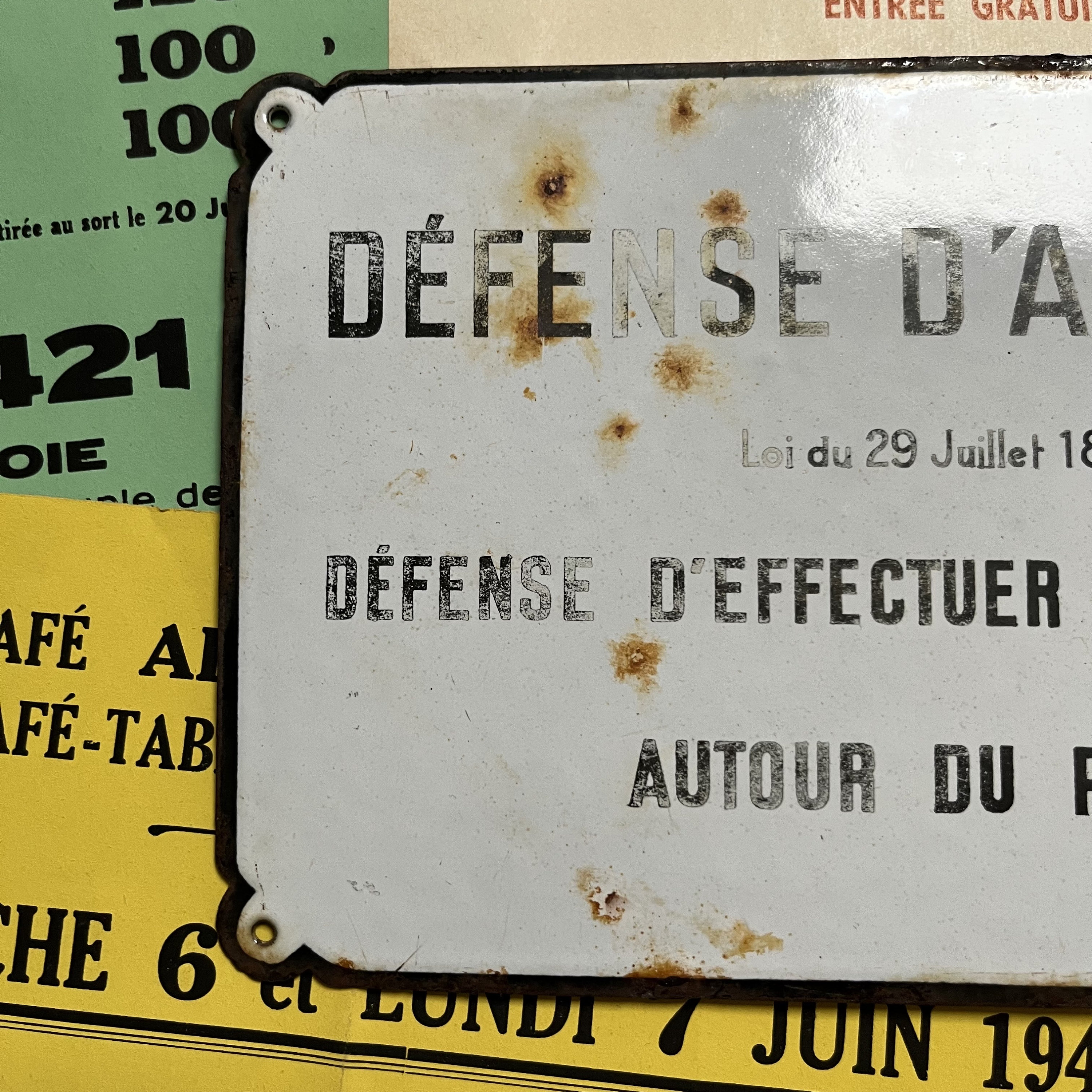 Plaque émaillée Relief BROCANTE - Métal émail - Neuf Déco