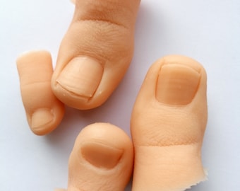 Realistic silicone toe. NOT WEARABLE