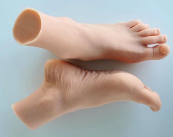 Silicone Feet Pair: Size 6 US, Soft Rubber Life Cast