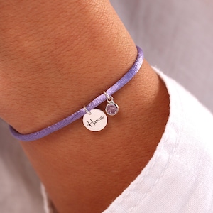 Pulsera personalizada en oro, plata con piedra de nacimiento | Pulsera grabada con colgante de placa | Pulsera de la amistad | Un regalo para ella