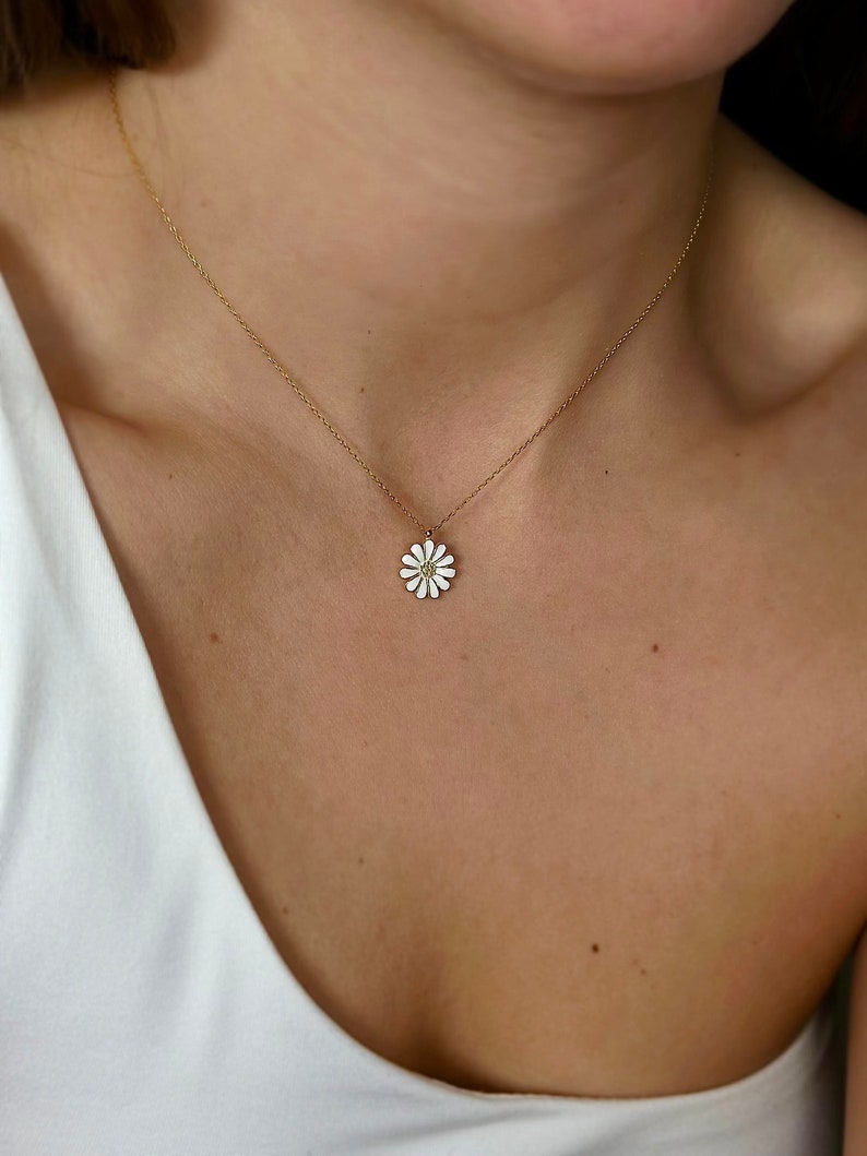 Minimalist Daisy Necklace for Women 925 carat sterling silver White Flower Necklace Daisy necklace gold and silver image 2