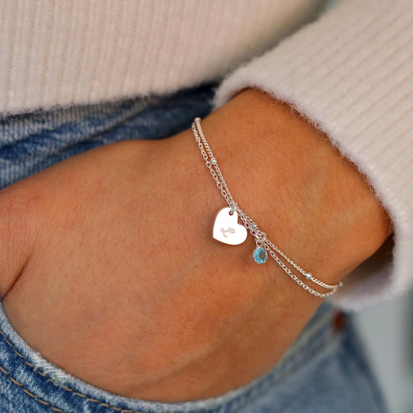 Personalized birthstone bracelet in silver and gold | Engraved bracelet with heart pendant in sterling silver | Gift for mom, birthday