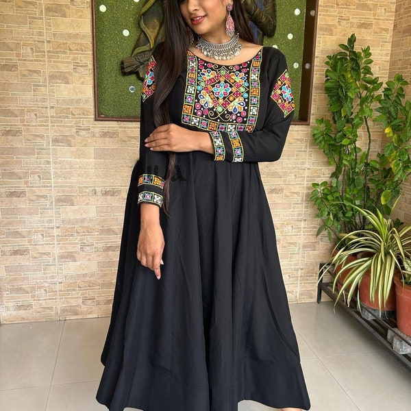 Black Color Stylish Rayon Navratri Gown, Navratri Dress, Girl Traditional Dress For Dance Raas Garba, Gamthi Work Navratri Sleeves Gown