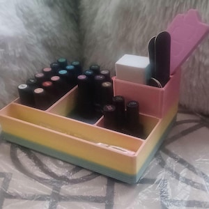 Rainbow Makeup Organizer – Nail Polish & Brush Holder | 3D Printed Vanity Storage for Desk, Bathroom, Dorm, or Salon