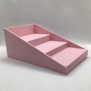 コンパクトな階段型ネイルポリッシュラック | 最大6本の大型ボトルを収納可能 | 3段式ミニマリストネイルポリッシュディスプレイ | ミニ段式ネイルポリッシュシェルフ