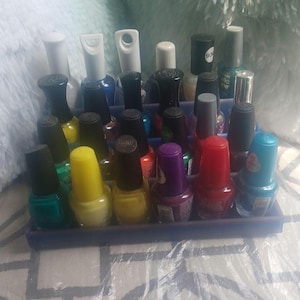 Treppenstufen Nagellack-Display | 3D gedruckte Lagerung für bis zu 24 große Flaschen | Pastell Farbverlauf 3D Gedruckt Nagellack Rack