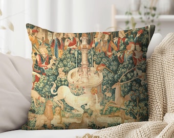 Medieval Unicorn Cushion Cover Rustic Tapestry Throw Pillow Earthy Tone Interior Fantasy Decor Gift for Book Lovers Classic Cottagecore Home