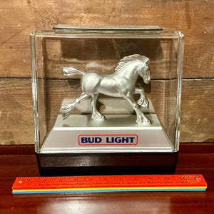 Stary szyld z piwem Budweiser Clydesdale z 1982 r. – rzadkie znalezisko!