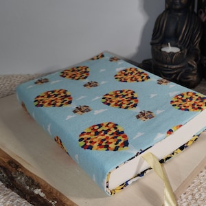Book cover, adjustable book cover, book protector, UP/Là-haut, cotton, gift idea, integrated bookmark
