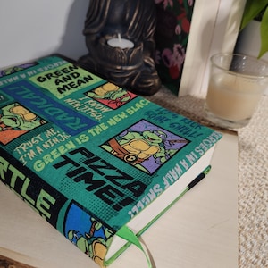 Book cover, adjustable book cover, book protector, NINJA TURTLES, cotton, gift idea, integrated bookmark