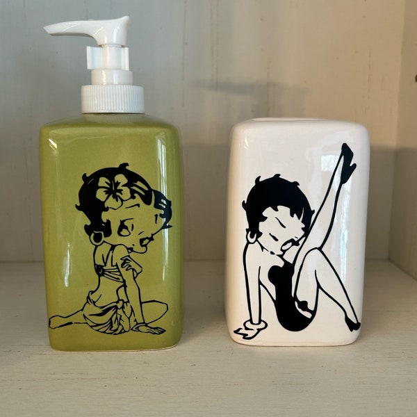 Betty Boop 2-piece ceramic bathroom accessory set