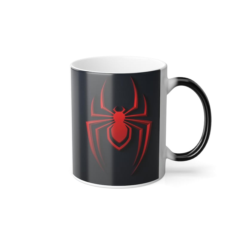 Taza de color cambiante Spider Neon City / Arte de Spider-Man revelado por calor imagen 8