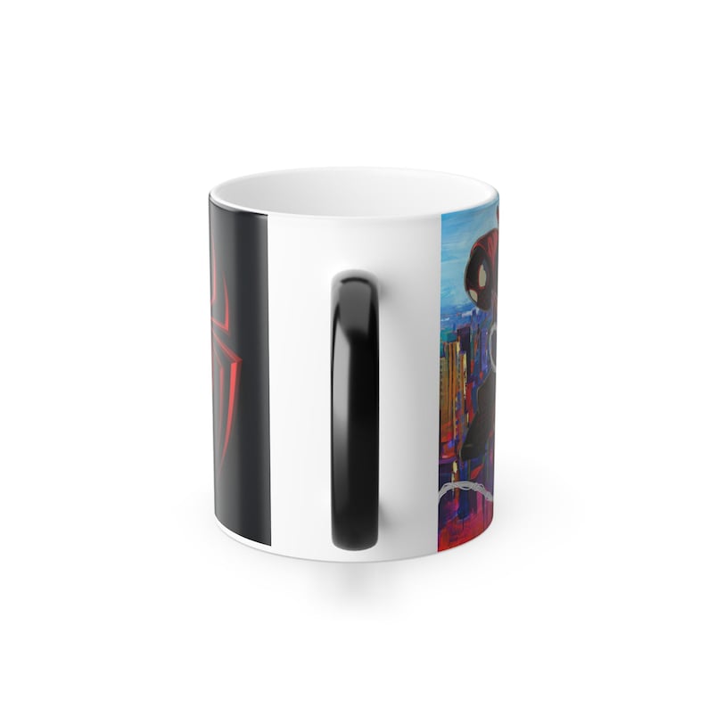 Taza de color cambiante Spider Neon City / Arte de Spider-Man revelado por calor imagen 7