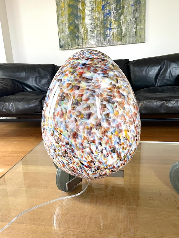 Lampada da tavolo grande a forma di uovo di Murano Murrine - H46 - realizzata a mano dai maestri vetrai di Murano