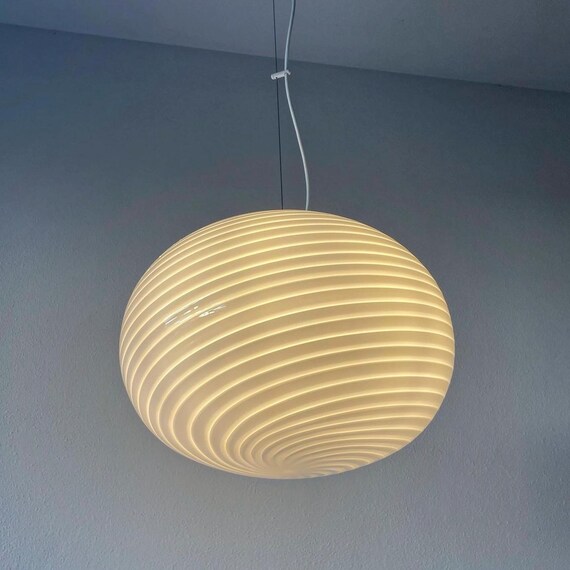Lampadario Swirl in vetro di Murano vintage 40 cm - un capolavoro di eleganza e raffinatezza