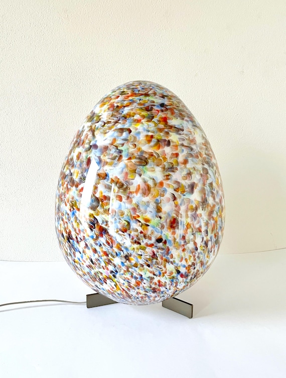 Lampada da tavolo grande a forma di uovo di Murano Murrine - H46 - realizzata a mano dai maestri vetrai di Murano