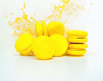 25 Pack Lemon French Macarons
