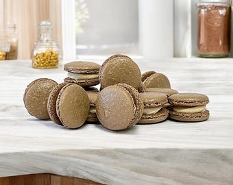 25 Pack Cinnamon and Milk Jam French Macarons