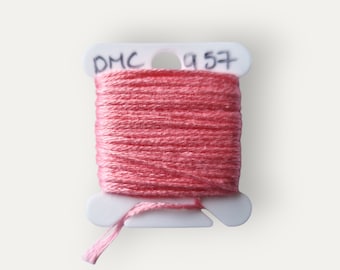 Fil de coton DMC 957 rose pour la broderie à la main ou le point de croix